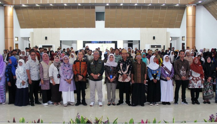 Disdik Kabupaten Tangerang Luncurkan Gerakan Literasi Sekolah dan Buku Karya Guru Siswa