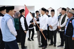 Wagub Dimyati Lepas Jemaah Haji Kloter 57-JKG: Harapan Embarkasi Banten Terwujud Tahun Depan