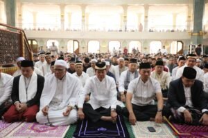 Ribuan Jamaah Hadiri Salat Idul Adha di Puspemkab Tangerang, Termasuk Bupati dan Wakil Bupati