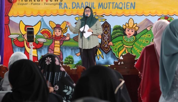 Wabup Intan Hadiri Acara Kelulusan Siswa RA Daarul Muttaqien