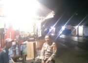 Kanit Samapta Polsek Kronjo Sambangi Warga dan Sosialisasikan Layanan Polisi 110