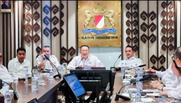 Pimpin Rapat Pleno Koordinator Bidang Polkam KADIN Indonesia, Bamsoet Tegaskan Stabilitas Politik dan Kepastian Hukum Syarat Mutlak Terwujudnya Iklim Usaha dan Investasi yang Sehat