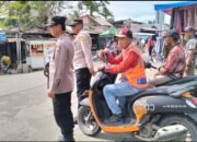 Demi kelancaran aktivitas masyarakat, Kapolsek Kresek bersama jajaran lakukan giat Gatur Lalin pagi hari 