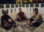 Aiptu Sukarna lalukan Patroli Sambang, sebagai bentuk upaya pendekatan diri dengan masyarakat di Desa Cibetok