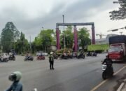 Polisi Lalu Lintas Hadir di Titik Padat, Wujudkan Jalanan Lancar dan Aman