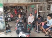 Kanit Samapta Polsek Kronjo Sambangi Warga dan Sosialisasikan Layanan Polisi 110