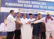 Bupati Tangerang Letakan Batu Pertama Pembangunan Mako Polsek Sepatan