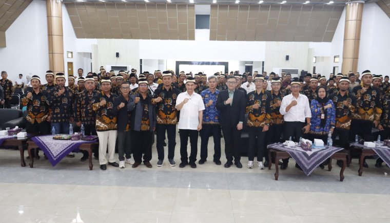 Bupati Tangerang Kukuhkan Perpanjangan Masa Jabatan BPD dan Lantik Pengurus PABPDSI