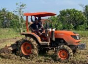 Polsek Kronjo Sambangi Petani dan Dorong Ketahanan Pangan Lewat Penanaman Jagung