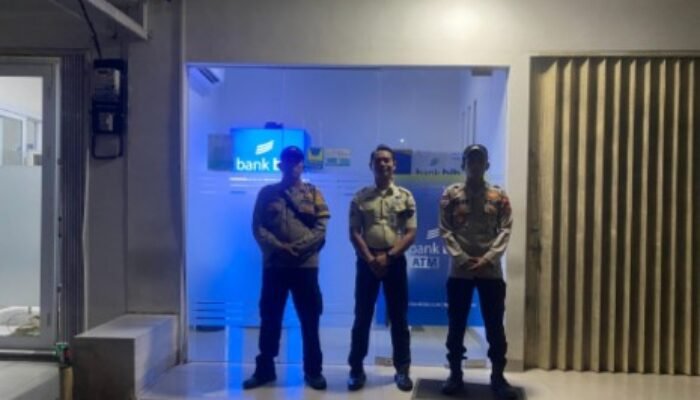 Patroli Malam Polsek Kronjo, Bentuk Komitmen Jaga Keamanan
