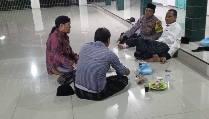 Bhabinkamtibmas Polsek Balaraja Giat Sambang & Silaturahmi Kepada Tokoh Masyarakat di Desa Sukamurni