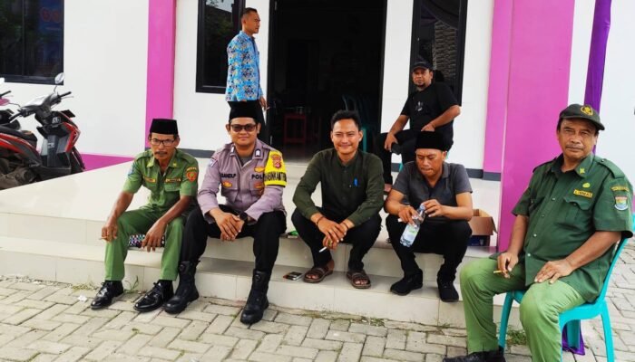 Bripka Ria Sandi Sambang DDS Bhabinkamtibmas Anggota Polsek Pasarkemis, Wujudkan Kamtibmas Yang Kondusif