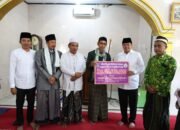 Bupati Tangerang Jumling di Masjid Jami Hidayatussolihin Desa Talok, Kecamatan Kresek