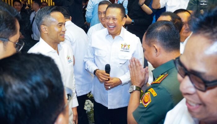 Hadiri Pembekalan Retret KADIN oleh Panglima TNI, Bamsoet Ingatkan Pertahanan Kuat Menjadi Kunci Ekonomi Tangguh