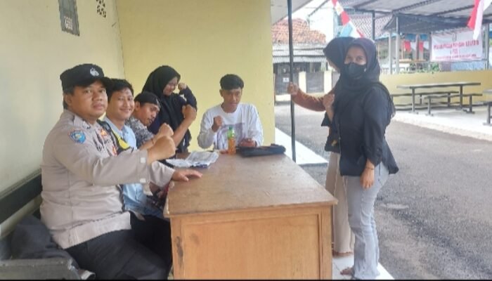 Polsek Pasar Kemis Dengar Keluhan Masyarakat Dan Berikan Solusinya Dalam Jumat Curhat