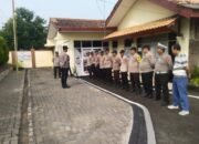 Apel Pagi di Polsek Kronjo, Kapolsek Tekankan Patroli Mobile dan Antisipasi Gangguan Kamtibmas