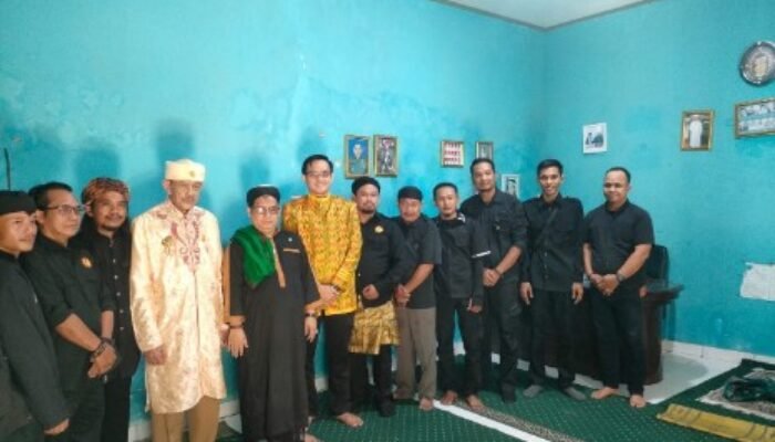 Sultan Banten ke-XVIII Kunjungi Pondok Pesantren Selapi Manba’ul ‘Ulum