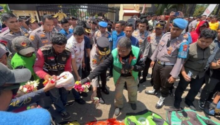 Mahasiswa Datang Usai Massa Buruh Pergi, Polisi Sebut Situasi Kondusif