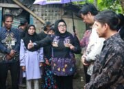 Wabup Intan Tinjau RTLH di Desa Patrasana Kresek