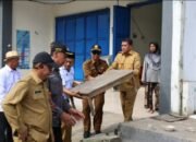 Bupati Tangerang Tinjau Pembongkaran Bangunan Normalisasi Gorong-Gorong di Villa Tangerang Elok