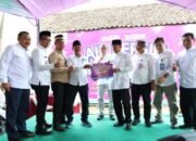 Bupati Tangerang Simbolis Berikan Bantuan Pemasangan Air PDAM Gratis untuk 250 Warga Desa Tanjakan Mekar