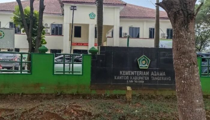 Oknum Security Kemenag Tangerang Menuduh Ketua LSM KPK Nusantara di Muka Umum, Minta Periksa CCTV